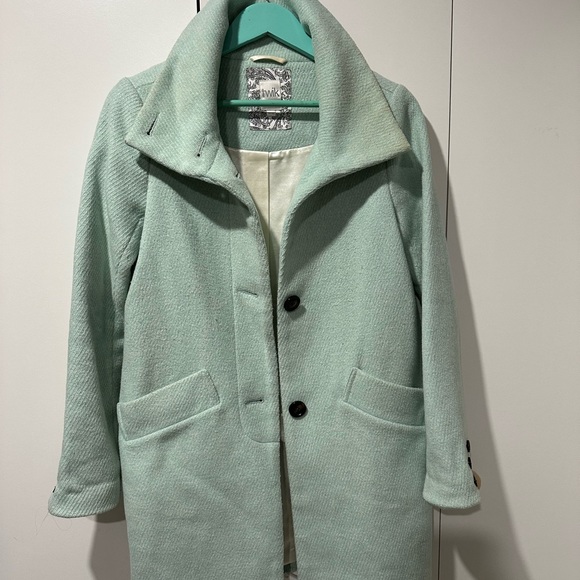 Jacket - Picture 2 of 5